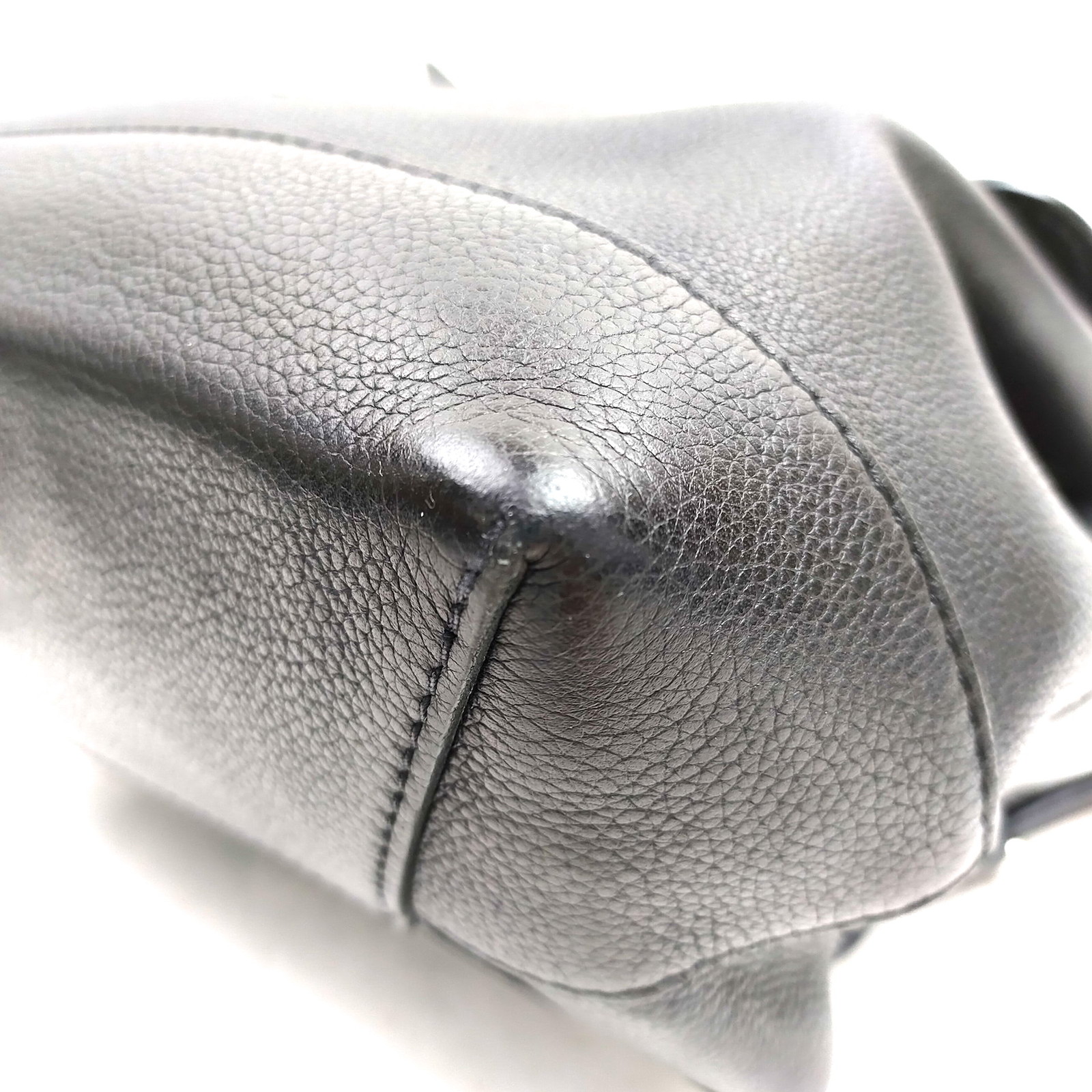 Louis Vuitton LV BackPack Bag Lock me M41815 Black Calf leather 3222443 ...